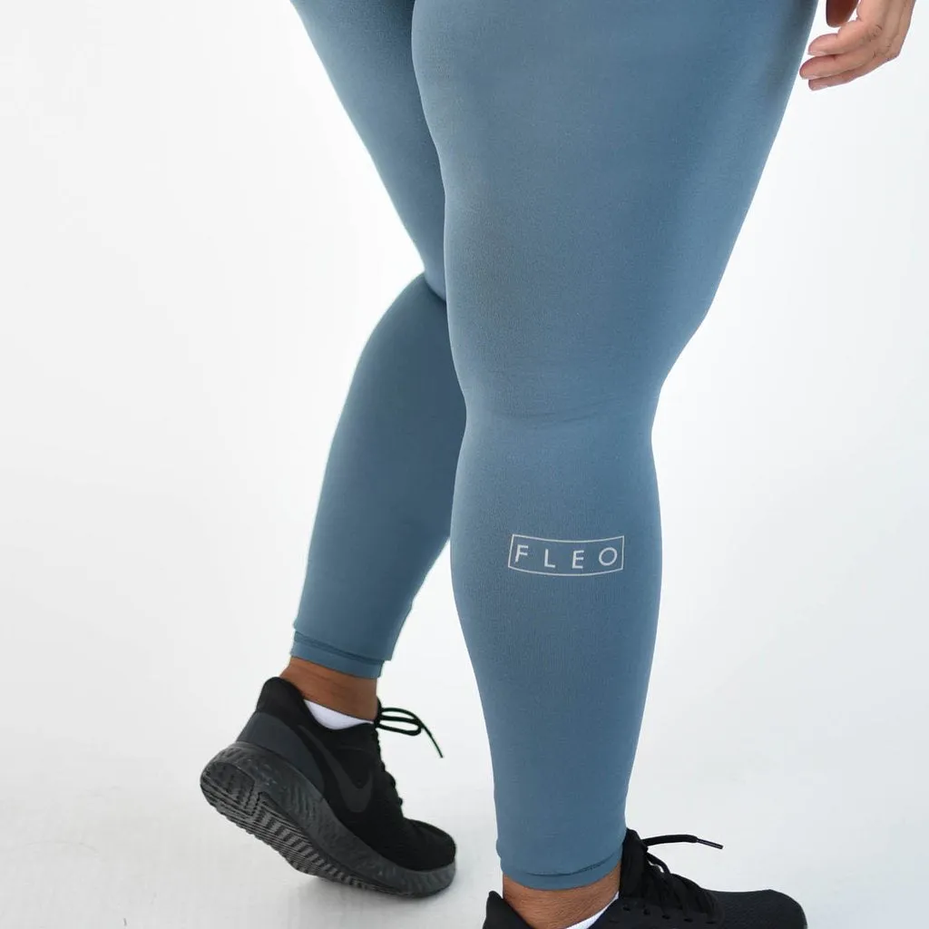 FLEO El Toro 25" Aegean Blue Leggings (Romey)