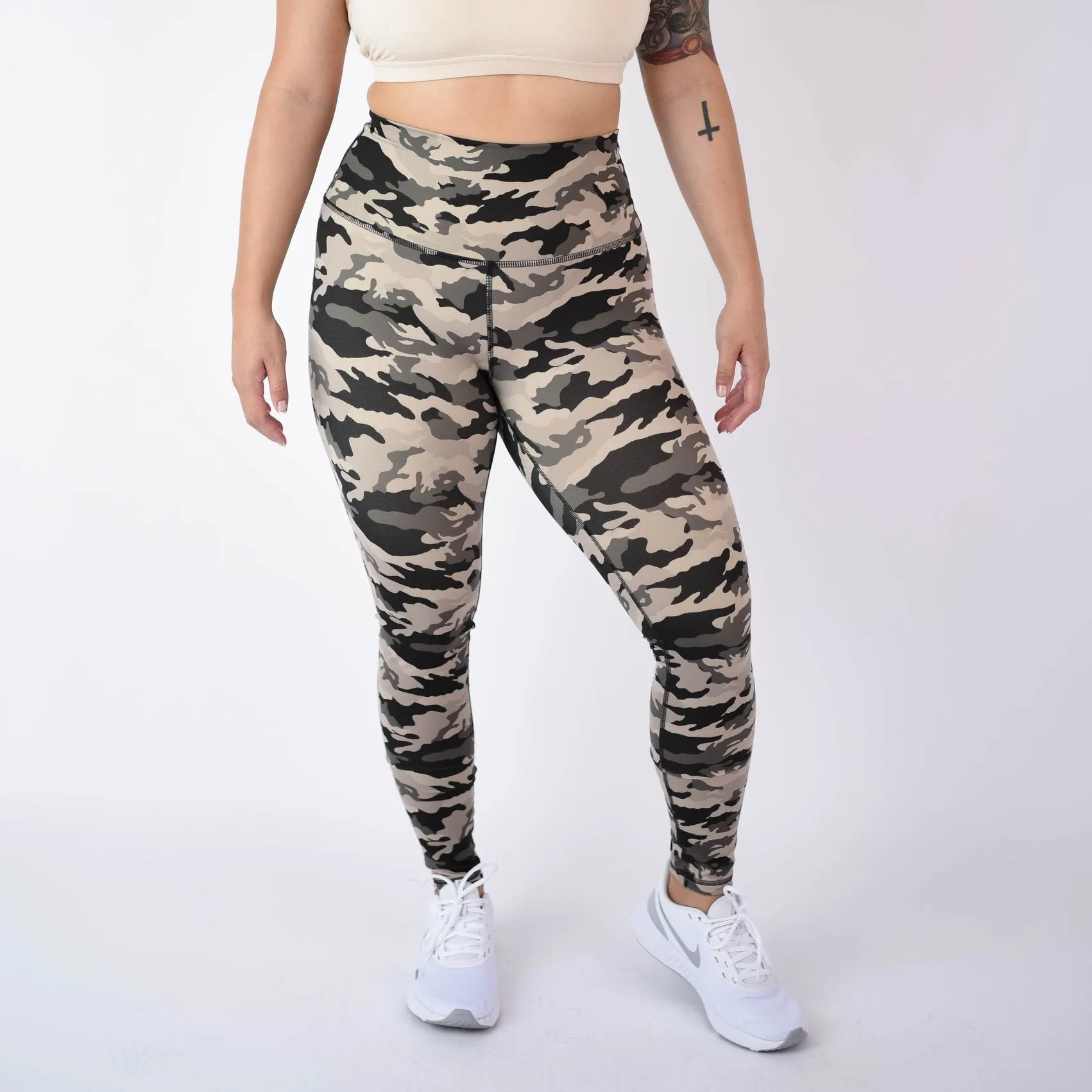 FLEO El Toro 25" Cream Camo Leggings (Bounce)