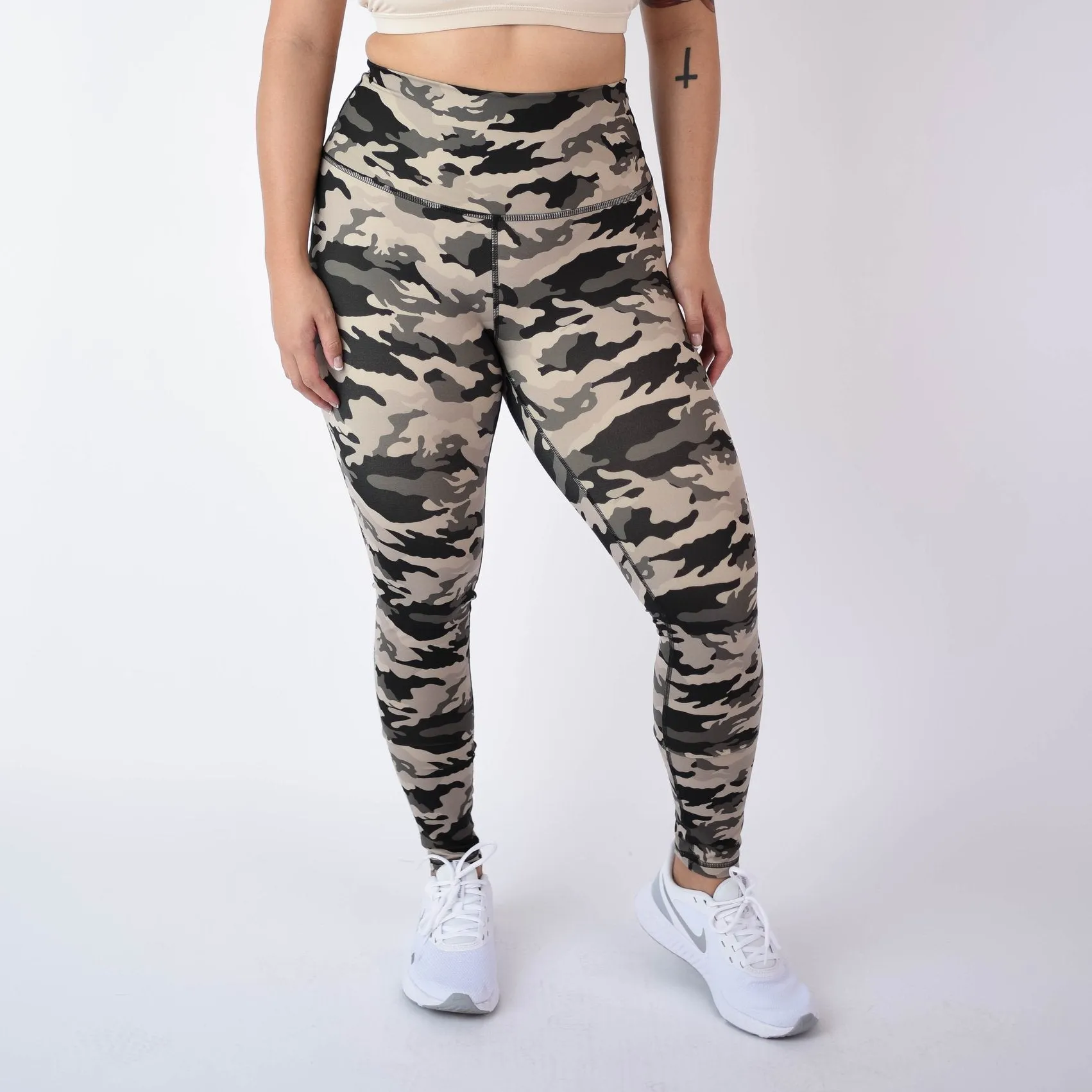 FLEO El Toro 25" Cream Camo Leggings (Bounce)