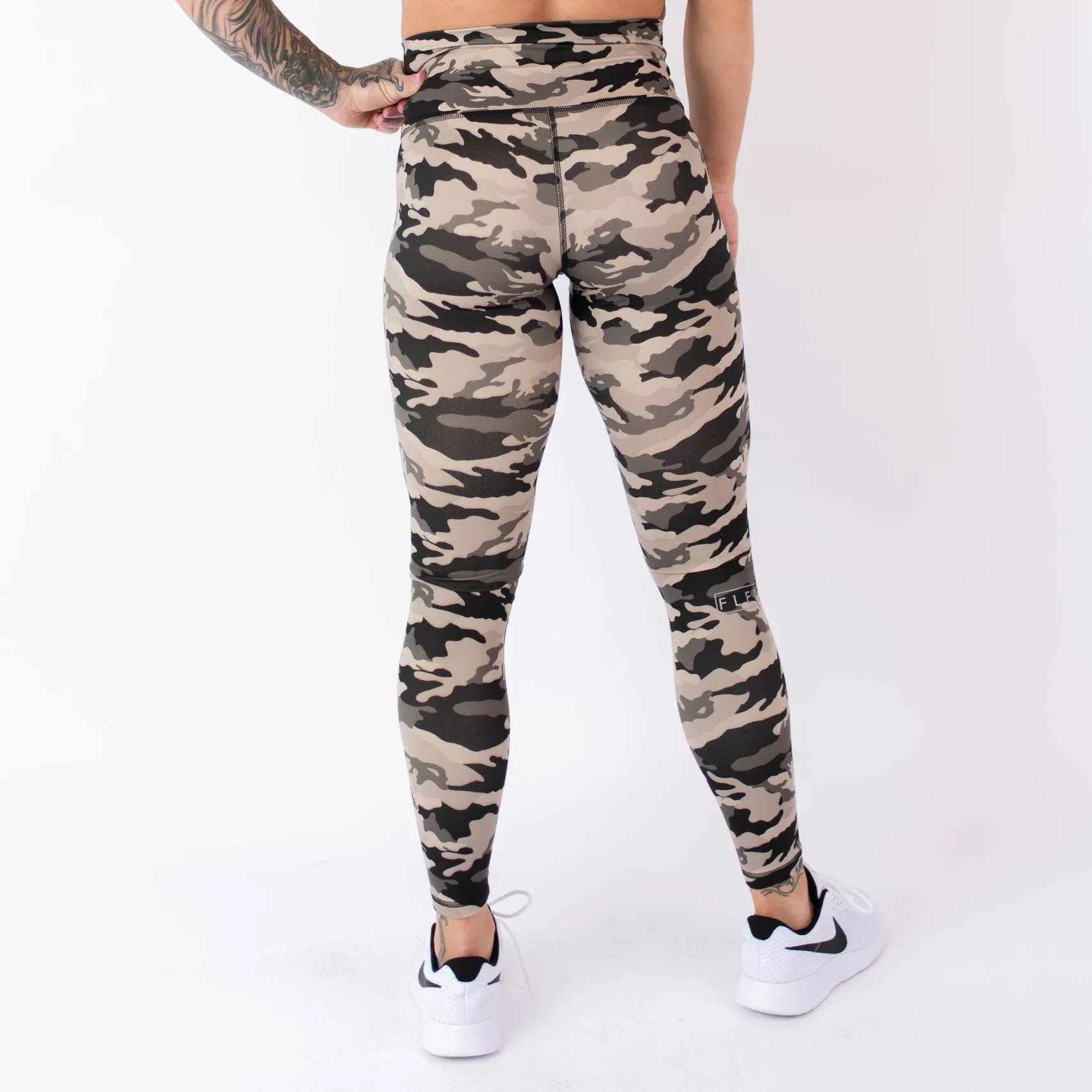 FLEO El Toro 25" Cream Camo Leggings (Bounce)
