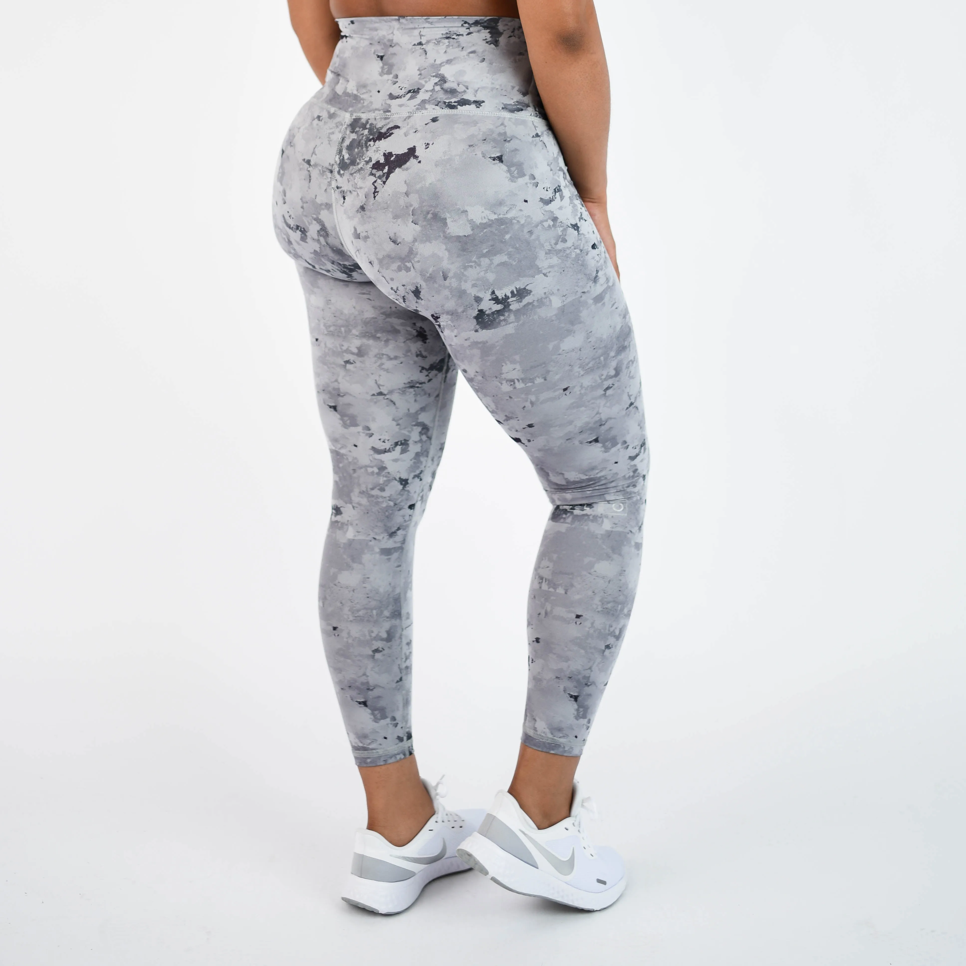 FLEO El Toro 25" Silver Crystal Leggings