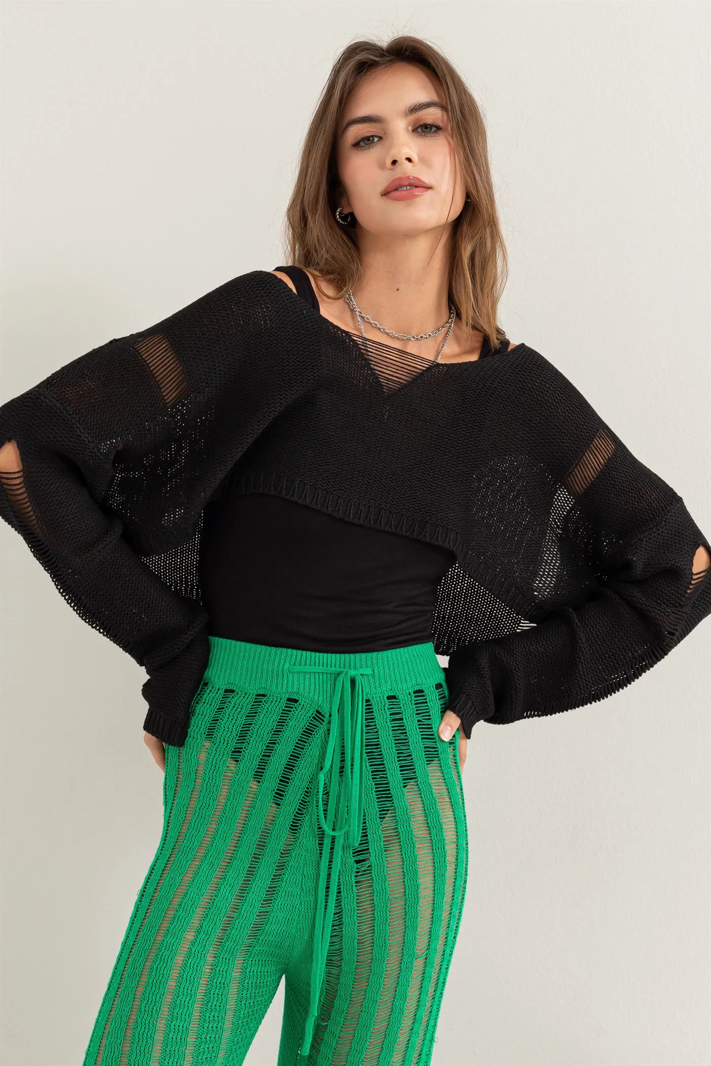 HF24A875-Distressed Sweater Crop Top